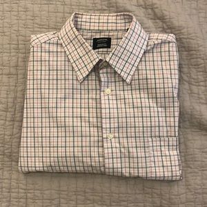 Men’s regular fit dress shirt